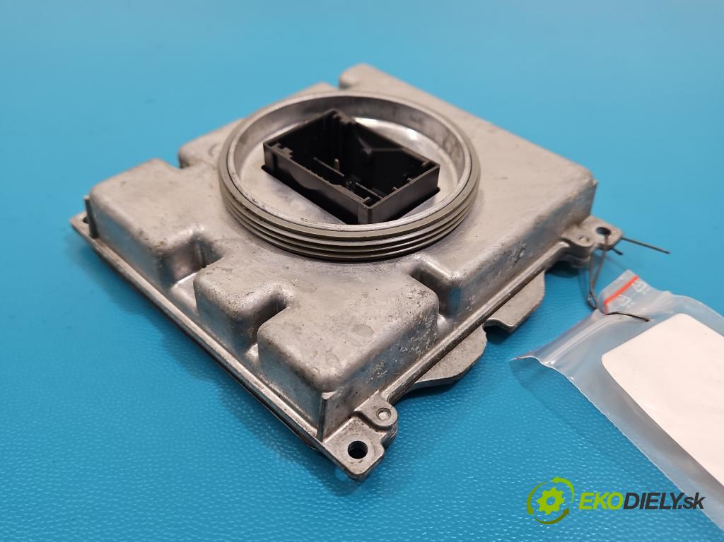 Audi Q7 2015- 3.0 TFSI CRE: 333KM: automatic 245 kW 2995 cm3 5- modul lampy: 7PP941572AB