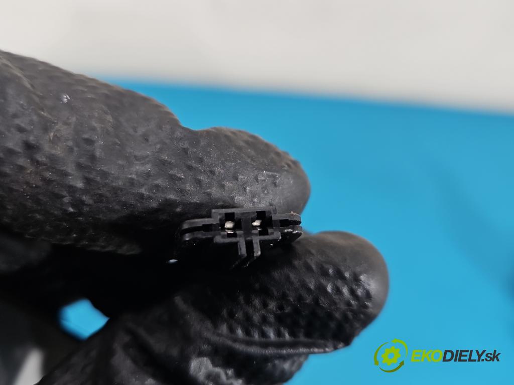 Skoda Octavia IV 2019- 2.0 TDI 116 hp manual 85 kW 1968 cm3 5- kryt plastová 5E3867233B