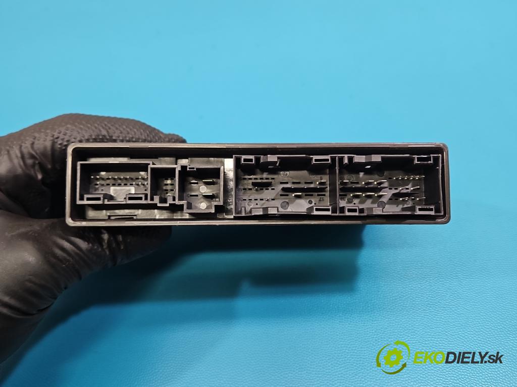 Audi Q7 2015- 3.0 TFSI 333KM: automatic 245 kW 2995 cm3 5- riadiaca jednotka ostatné 4M1959760