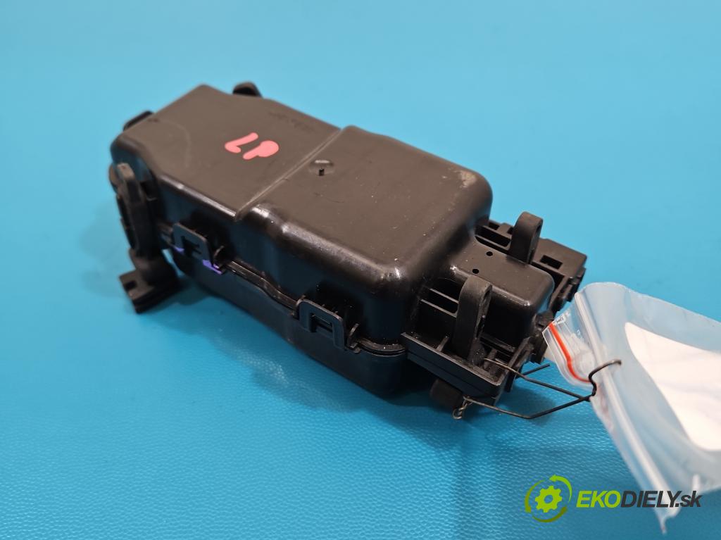 Audi Q7 2015- 3.0 TFSI CRE: 333KM: automatic 245 kW 2995 cm3 5- pompa ostatné 4M0881073A