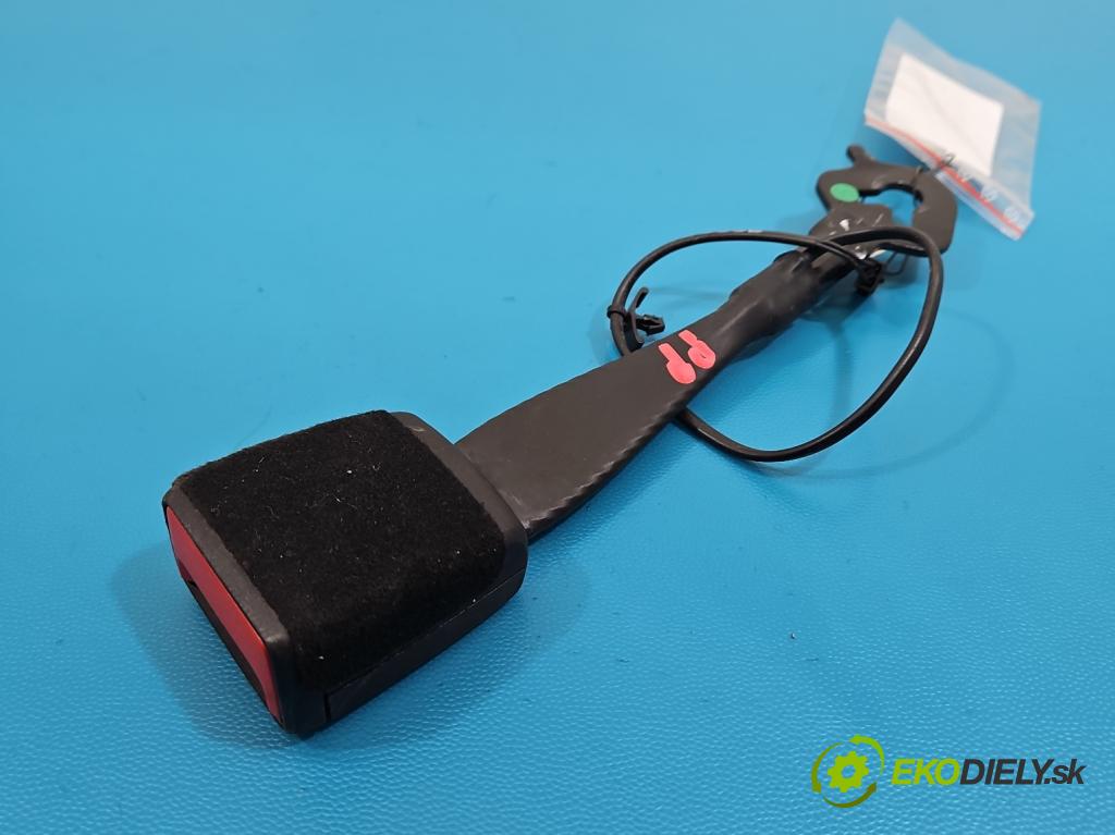 Audi Q7 2015- 3.0 TFSI CRE: 333KM: automatic 245 kW 2995 cm3 5- pas bezpečnosť: predné pravý 4M0857755E