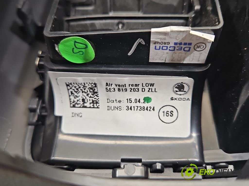 Skoda Octavia IV 2019- 2.0 TDI 116 hp manual 85 kW 1968 cm3 5- Mřížka: topení 5E3819203D