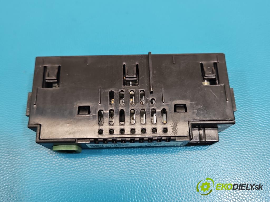 Skoda Octavia IV 2019- 2.0 TDI 116 HP manual 85 kW 1968 cm3 5- zásuvka USB 657035736