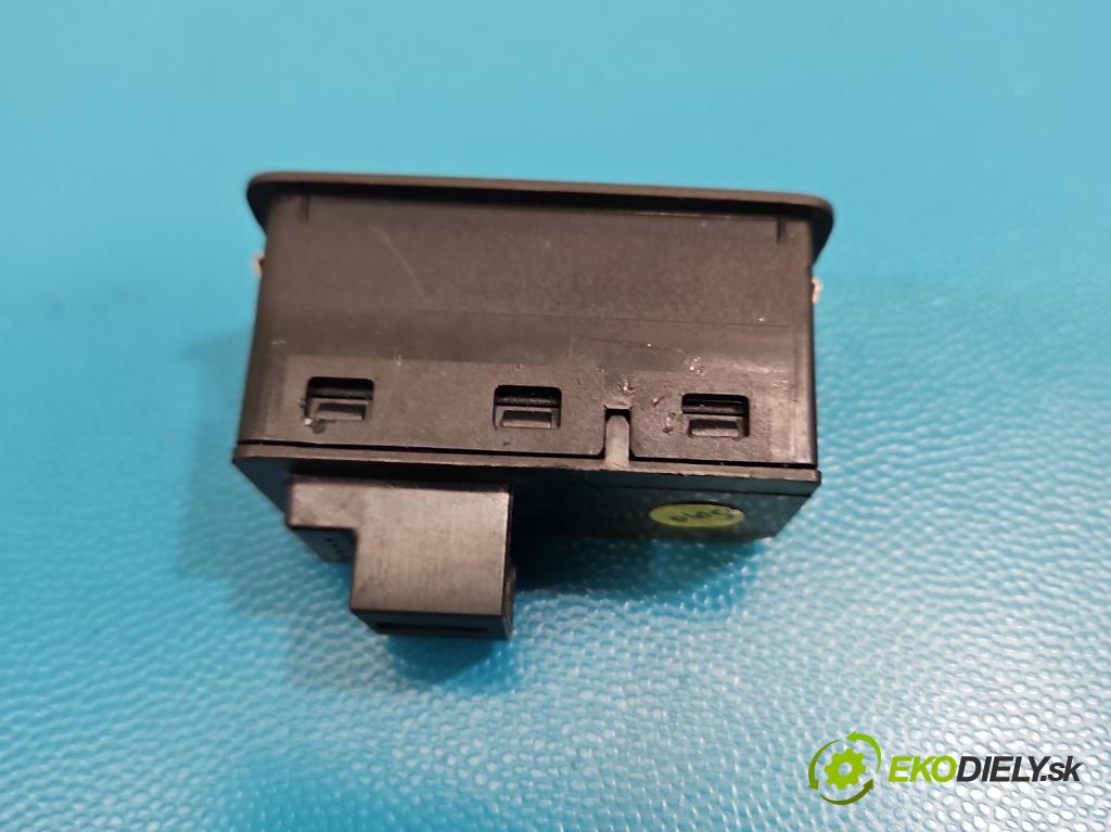 Audi Q7 2015- 3.0 TFSI 333KM: automatic 245 kW 2995 cm3 5- prepínač ostatné 4G0959831D