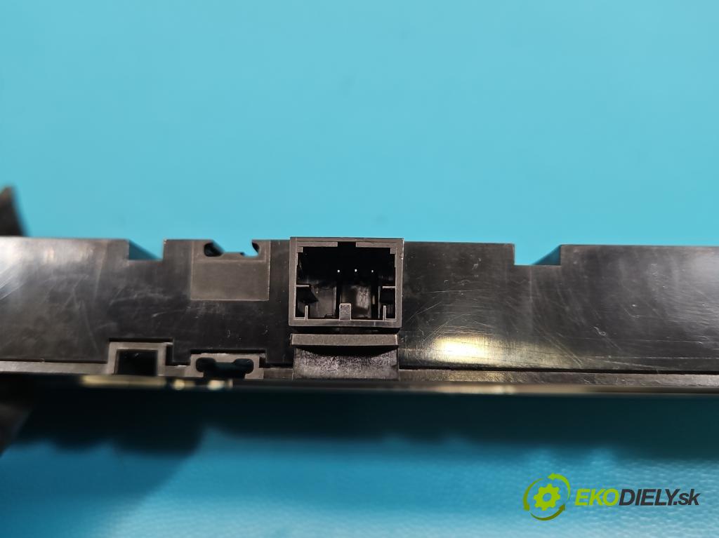 Skoda Octavia IV 2019- 2.0 TDI 116 hp manual 85 kW 1968 cm3 5- palubní deska panel topení 5E3925200F