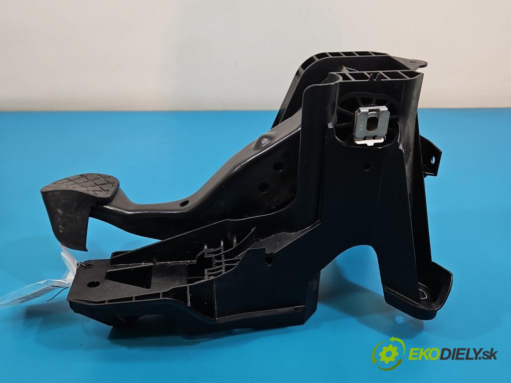 Skoda Octavia IV 2019- 2.0 TDI 116 hp manual 85 kW 1968 cm3 5- pedály 5Q1721058EH