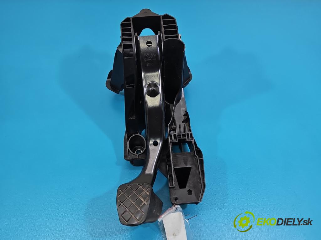 Skoda Octavia IV 2019- 2.0 TDI 116 hp manual 85 kW 1968 cm3 5- pedály 5Q1721058EH