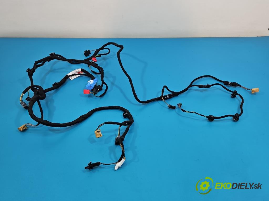 Audi Q7 2015- 3.0 TFSI CRE: 333KM: automatic 245 kW 2995 cm3 5- Zväzok: dvere predné vľavo: 4M0971035RG