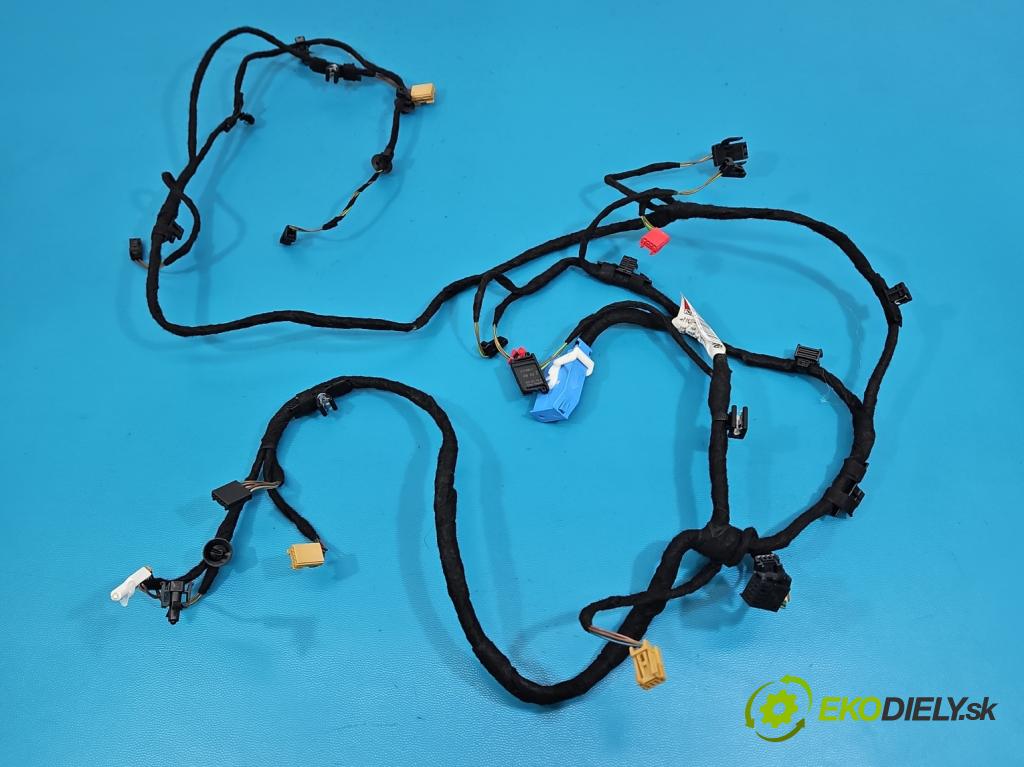 Audi Q7 2015- 3.0 TFSI CRE: 333KM: automatic 245 kW 2995 cm3 5- Zväzok: dvere predné vľavo: 4M0971035RG