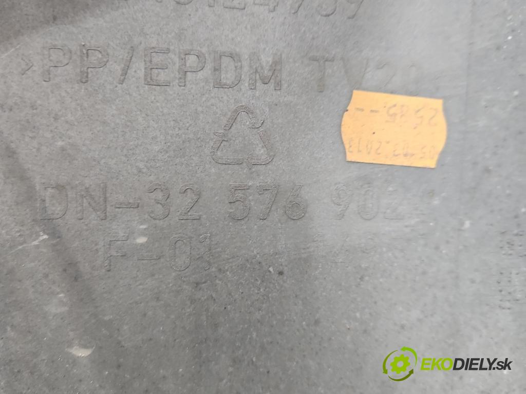 Opel Zafira B 2005-2014 1.9 cdti 120 HP manual 88 kW 1910 cm3 5- nárazník predné 13124959 (Kľučka dverí ostatné)