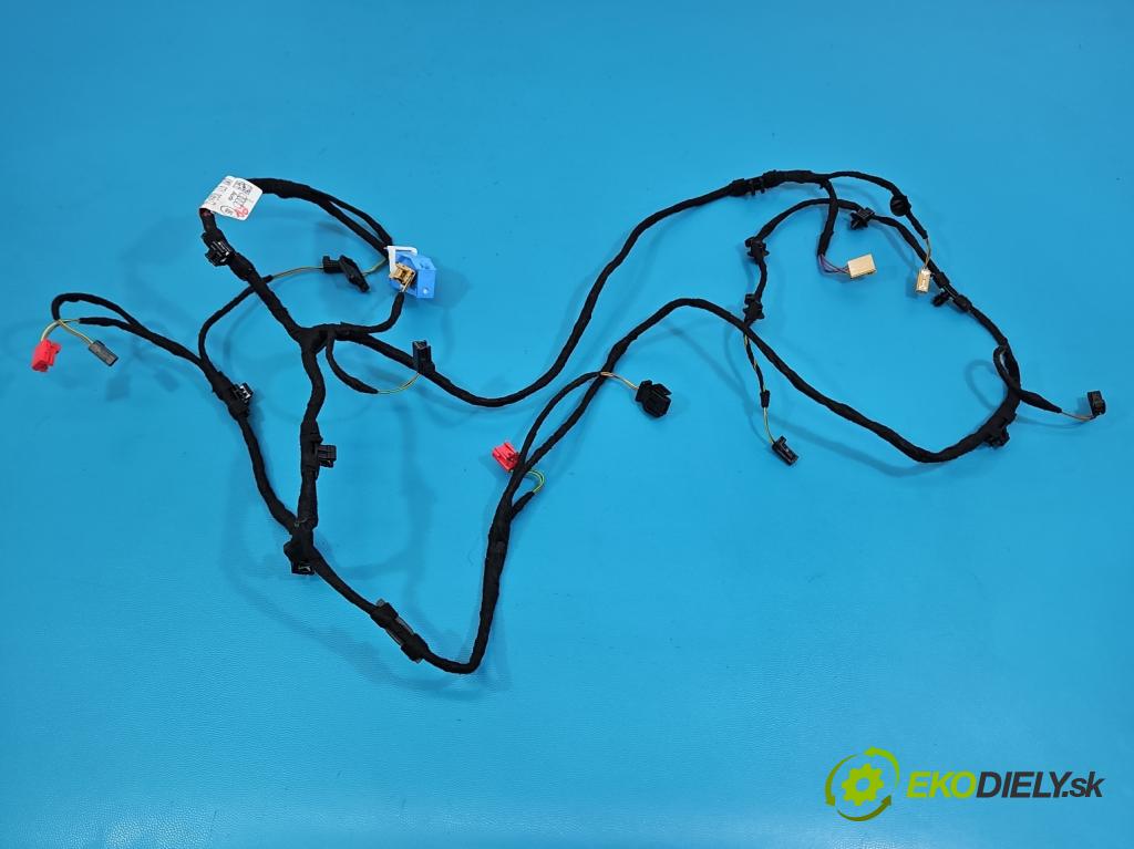 Audi Q7 2015- 3.0 TFSI CRE: 333KM: automatic 245 kW 2995 cm3 5- Zväzok: dvere predné pravých 4M0971036CL