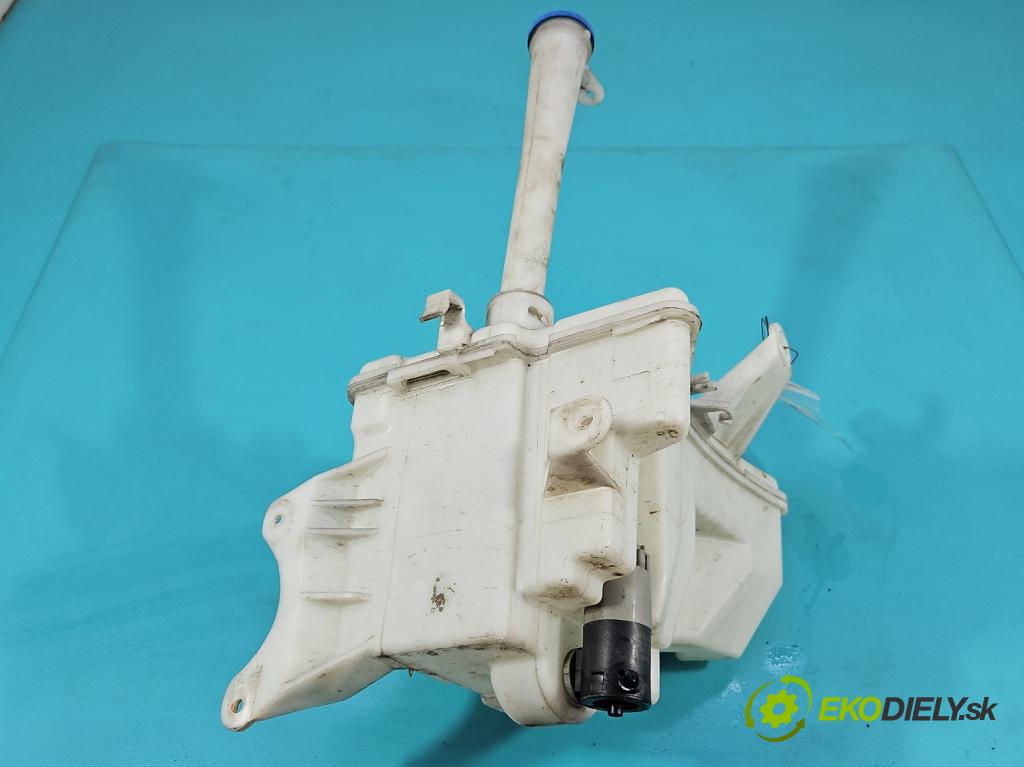 Toyota Corolla E16/E18  2013-2019 1.6 16V 132  HP manual 97 kW 1598 cm3 4- nádržka tekutina: ostrekovačov