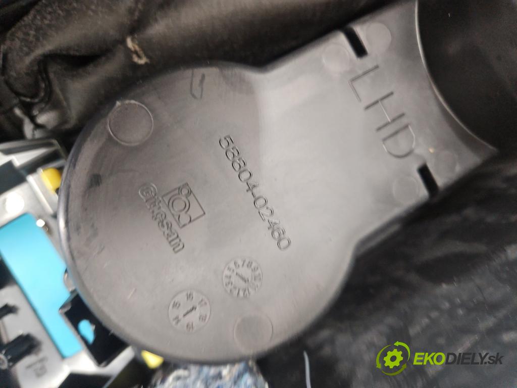 Toyota Corolla E16/E18  2013-2019 1.6 16V 132 hp manual 97 kW 1598 cm3 4- loketní opěrka 58910-02350 (Loketní opěrka)