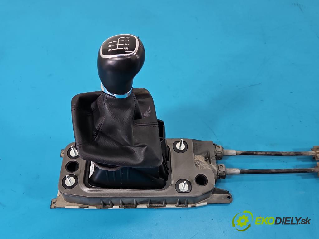 Skoda Octavia IV 2019- 2.0 TDI 116 hp manual 85 kW 1968 cm3 5- kulisa změny stupňová 5ED711061A (Řadicí páka (kulisa) )