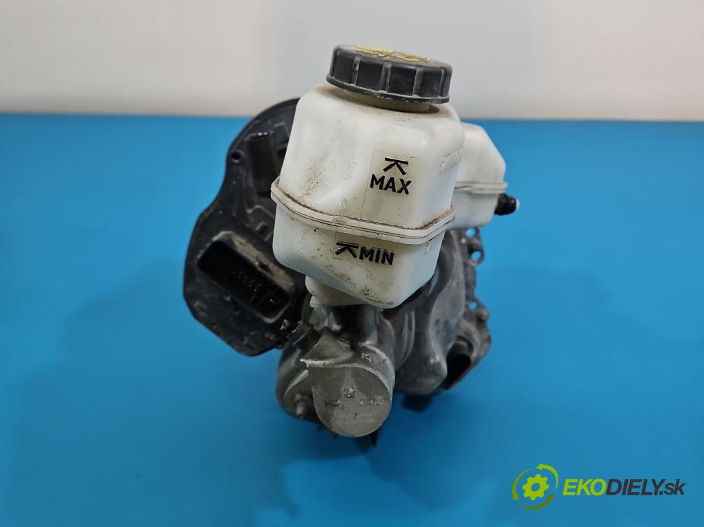 Skoda Octavia IV 2019- 2.0 TDI 116 HP manual 85 kW 1968 cm3 5- servo brzdové 5WB614105AB