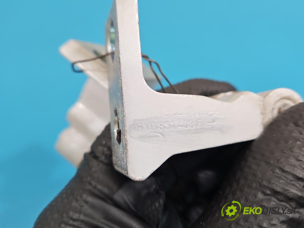 Skoda Octavia IV 2019- 2.0 TDI 116 HP manual 85 kW 1968 cm3 5- Závěs: dvere predné ľavý 8X0831403F