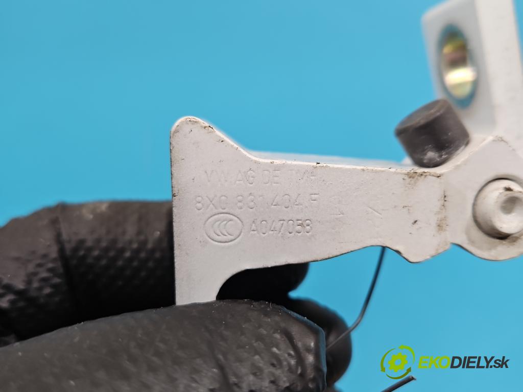 Skoda Octavia IV 2019- 2.0 TDI 116 hp manual 85 kW 1968 cm3 5- Závěs: dveře přední pravý 8X0831404E