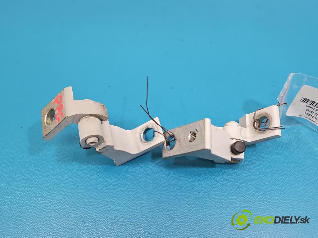 Skoda Octavia IV 2019- 2.0 TDI 116 hp manual 85 kW 1968 cm3 5- Závěs: dveře přední pravý 8X0831404E