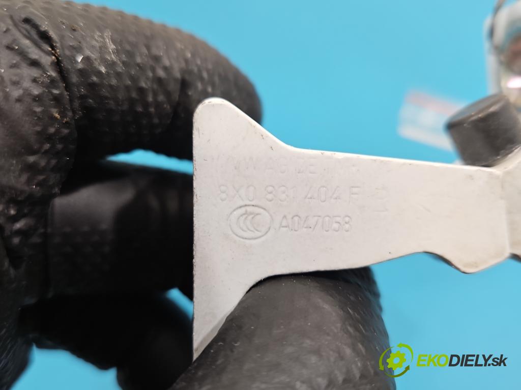 Skoda Octavia IV 2019- 2.0 TDI 116 hp manual 85 kW 1968 cm3 5- Závěs: dveře přední pravý 8X0831404E