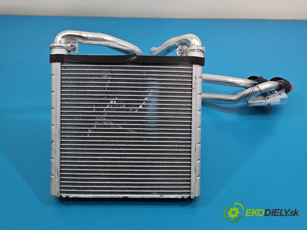 Skoda Octavia IV 2019- 2.0 TDI 116 hp manual 85 kW 1968 cm3 5- radiátor 5WA819031 (Radiátor topení)