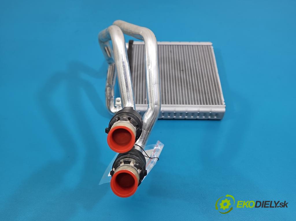 Skoda Octavia IV 2019- 2.0 TDI 116 hp manual 85 kW 1968 cm3 5- radiátor 5WA819031 (Radiátor topení)