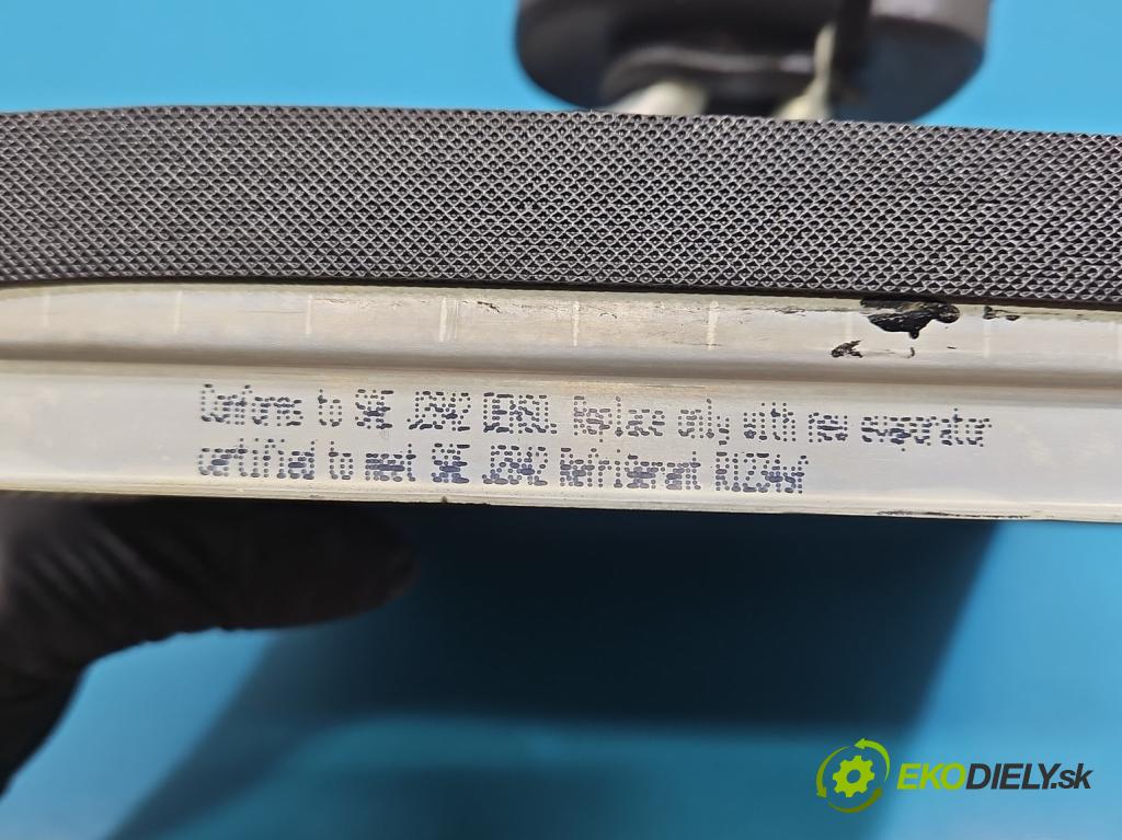 Skoda Octavia IV 2019- 2.0 TDI 116 HP manual 85 kW 1968 cm3 5- radiator 5Q1816105E (Radiátor kúrenia)