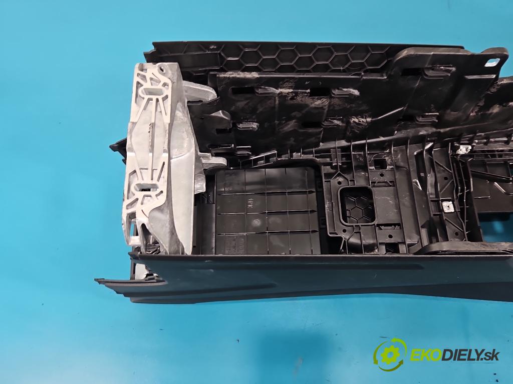 Audi Q7 2015- 3.0 TFSI CRE: 333KM: automatic 245 kW 2995 cm3 5- operadlo 4M0864981 (Lakťová opierka)