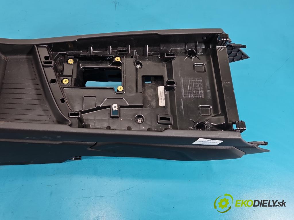 Audi Q7 2015- 3.0 TFSI CRE: 333KM: automatic 245 kW 2995 cm3 5- operadlo 4M0864981 (Lakťová opierka)