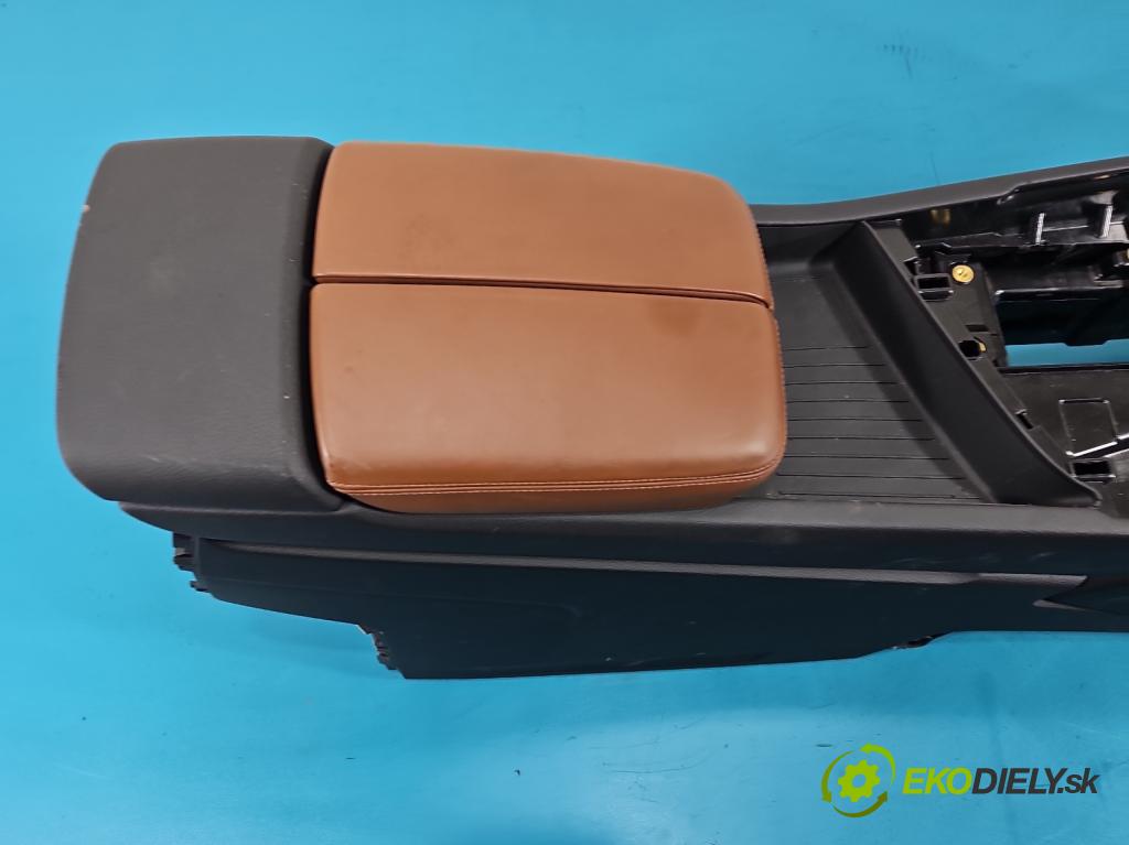 Audi Q7 2015- 3.0 TFSI CRE: 333KM: automatic 245 kW 2995 cm3 5- operadlo 4M0864981 (Lakťová opierka)