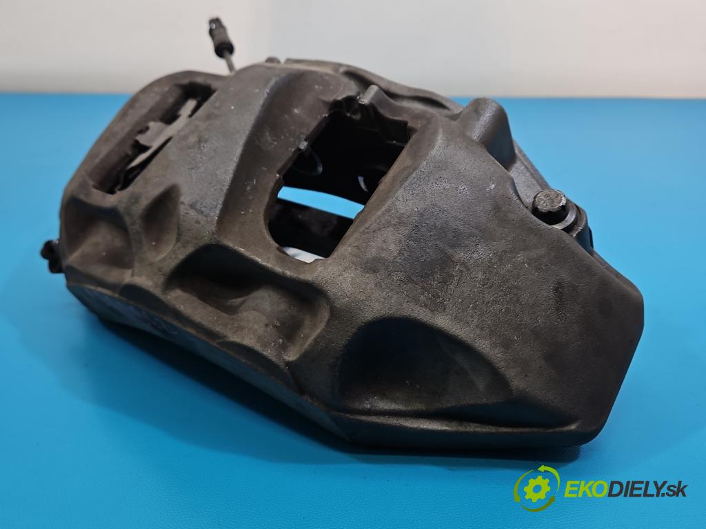 Audi Q7 2015- 3.0 TFSI CRE: 333KM: automatic 245 kW 2995 cm3 5- brzdič predné ľavý 4M0615105EB (Kľučka dverí ostatné)