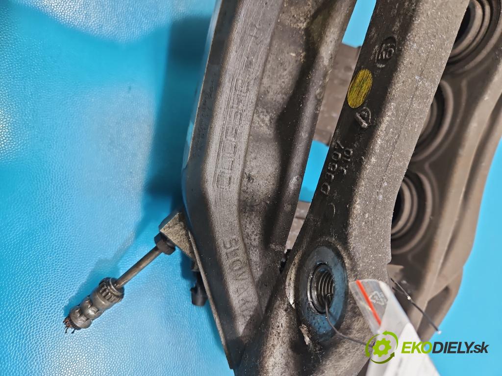 Audi Q7 2015- 3.0 TFSI CRE: 333KM: automatic 245 kW 2995 cm3 5- brzdič predné pravý 4M0615106EB (Kľučka dverí ostatné)