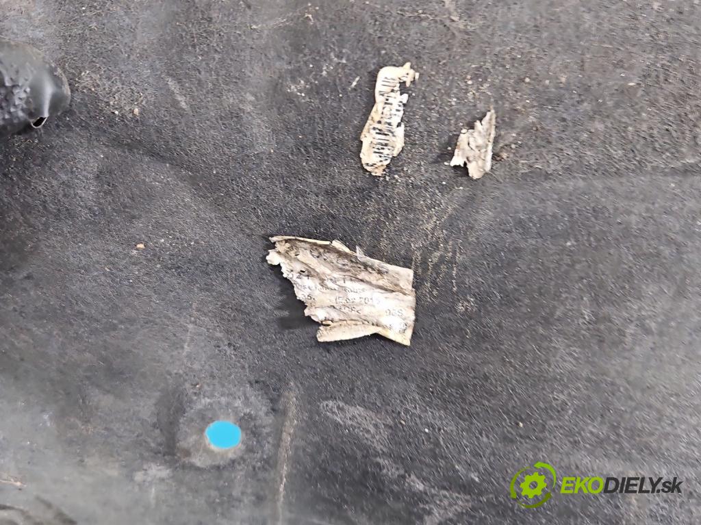 Audi Q7 2015- 3.0 TFSI 333KM: automatic 245 kW 2995 cm3 5- Blatník: predné pravé