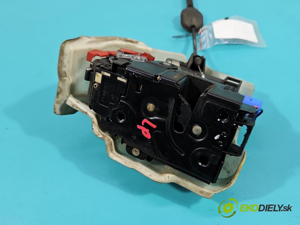 Vw Golf plus 1.9 tdi 105 HP manual 77 kW 1896 cm3 5- zámok predné ľavý 3D1837015