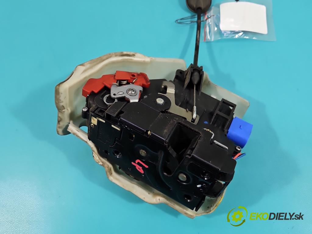 Vw Golf plus 1.9 tdi 105 HP manual 77 kW 1896 cm3 5- zámok predné ľavý 3D1837015