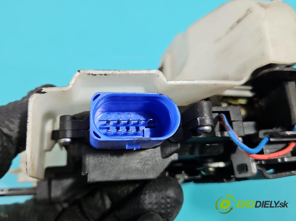 Vw Golf plus 1.9 tdi 105 HP manual 77 kW 1896 cm3 5- zámok predné ľavý 3D1837015