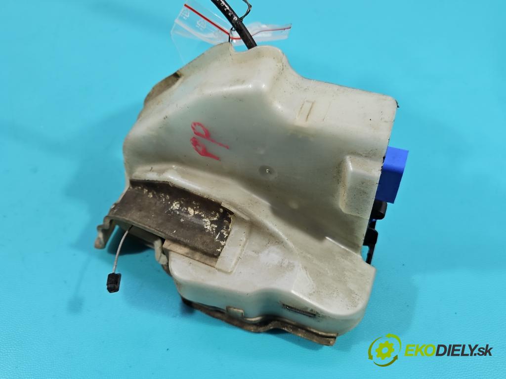 Vw Golf plus 1.9 tdi 105 hp manual 77 kW 1896 cm3 5- zámek přední pravý 3D1837016