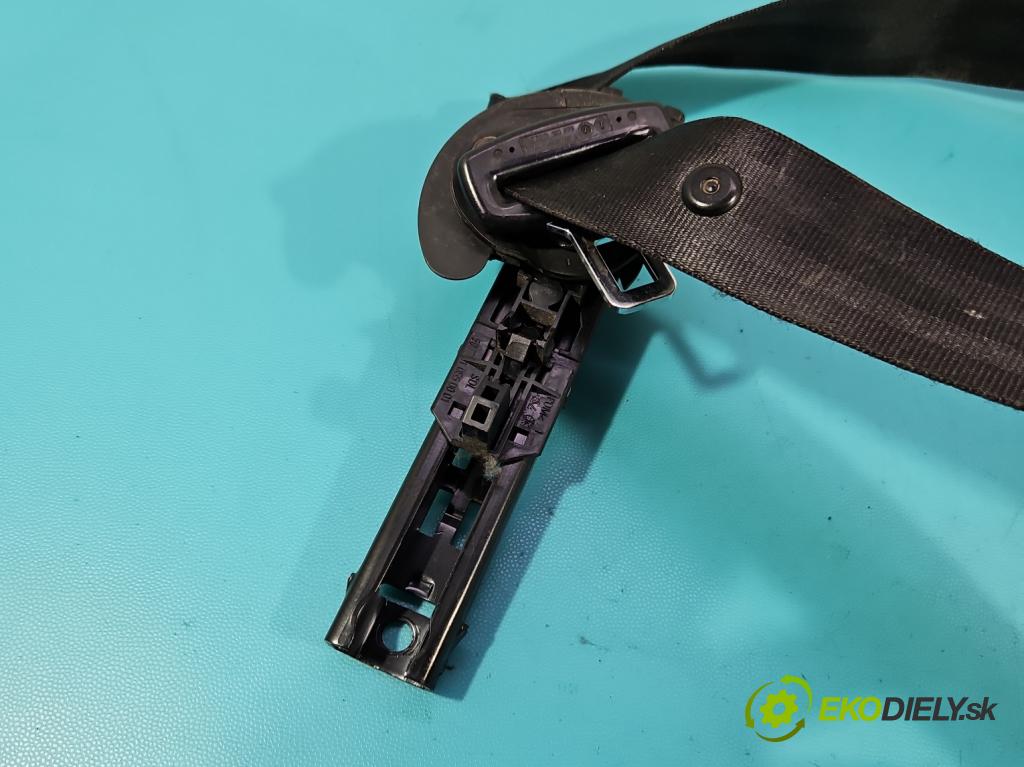 Vw Golf plus 1.9 tdi 105 hp manual 77 kW 1896 cm3 5- stěna bezpečnost přední levý 5M1857705