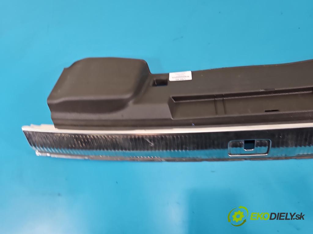 Audi Q7 2015- 3.0 TFSI 333KM: automatic 245 kW 2995 cm3 5- kryt plast 4M0864483