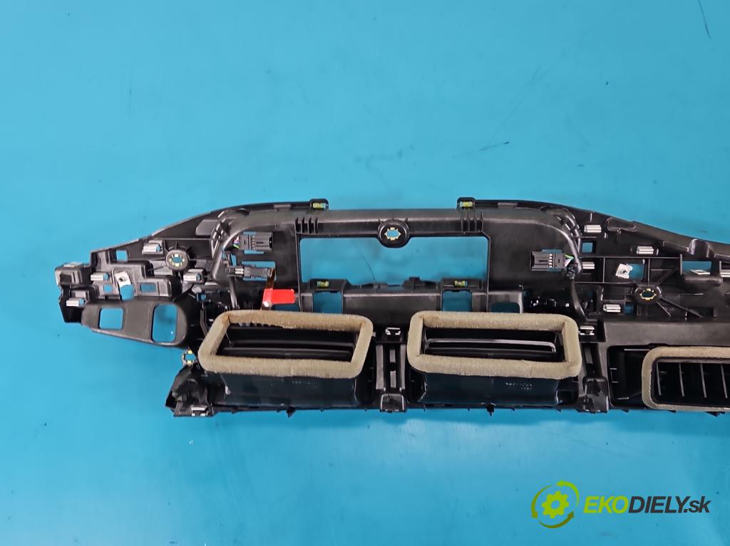 Audi Q7 2015- 3.0 TFSI 333KM: automatic 245 kW 2995 cm3 5- Mřížka: topení medián: 4M1820902R (Mřížka topení)