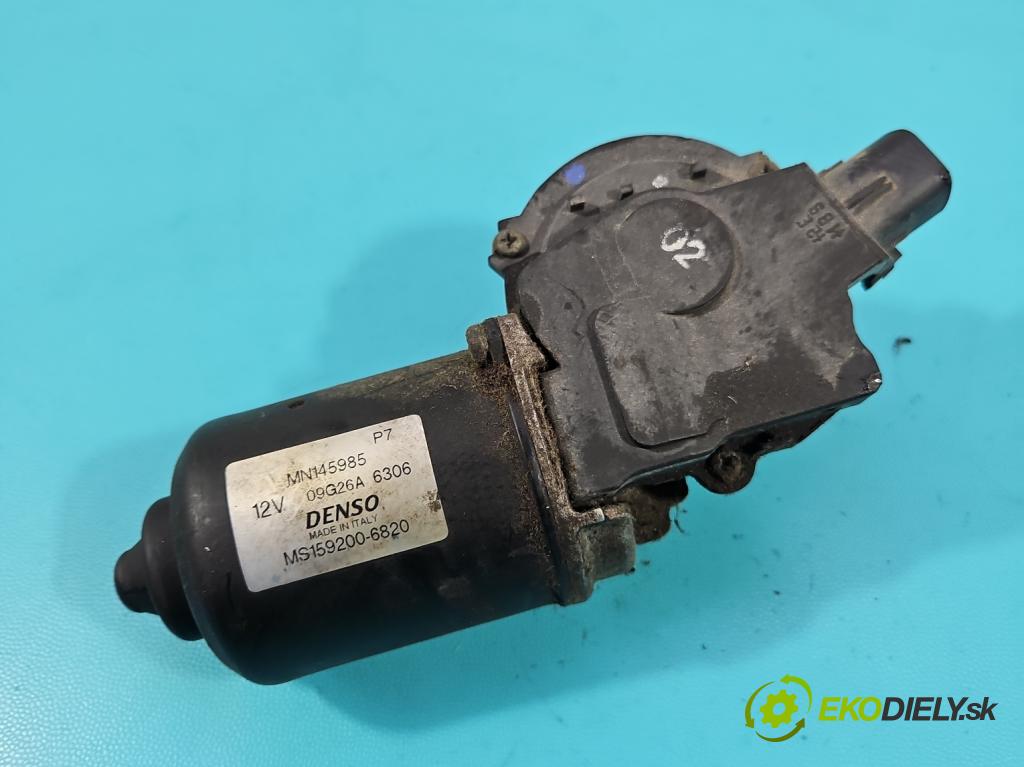 Mitsubishi Colt Z30 VI 2004-2012 1.3 16V 95 HP manual 70 kW 1332 cm3 5- motor stieračov predné 159200-6820