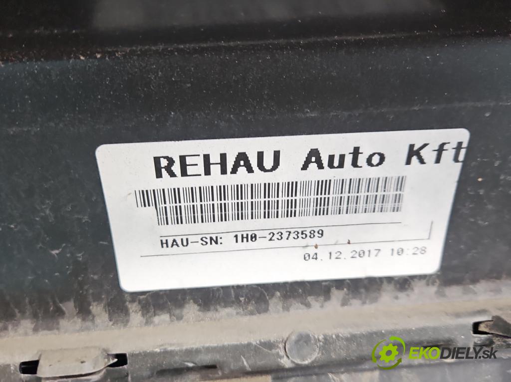 Audi Q7 2015- 3.0 TFSI CRE: 333KM: automatic 245 kW 2995 cm3 5- nárazník zadné 4M0807527B (Kľučka dverí ostatné)