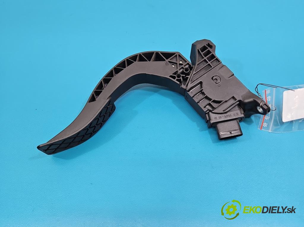 Audi Q7 2015- 3.0 TFSI 333KM: automatic 245 kW 2995 cm3 5- pedal plyn potenciometr: 8W1723523