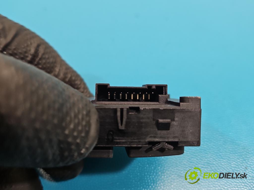 Audi Q7 2015- 3.0 TFSI 333KM: automatic 245 kW 2995 cm3 5- prepínač ostatné 4M0959861B