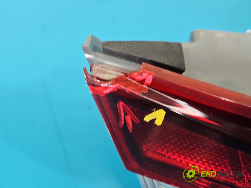 Hyundai Elantra VII 2020- 1.6 16V manual 90.2 kW 1598 cm3 4- zaslepka: zadní 92409AA010