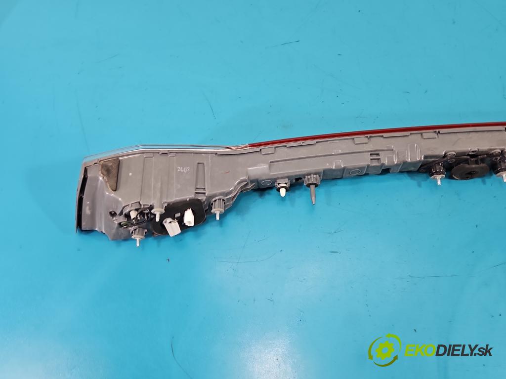 Hyundai Elantra VII 2020- 1.6 16V manual 90.2 kW 1598 cm3 4- zaslepka: zadní 92409AA010