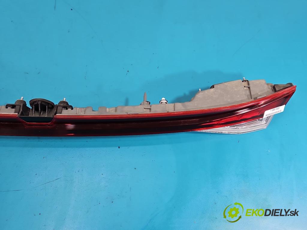 Hyundai Elantra VII 2020- 1.6 16V manual 90.2 kW 1598 cm3 4- zaslepka: zadní 92409AA010