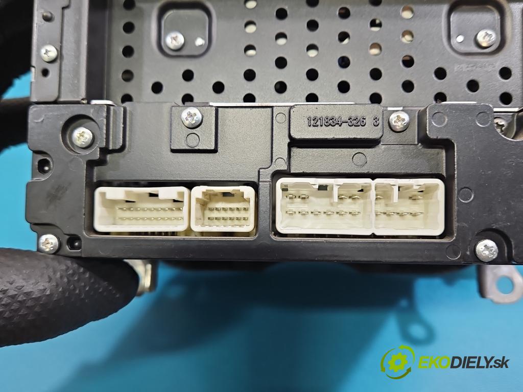 Toyota Yaris II 2005-2011 1.0 vvti 69KM manual 51 kW 998 cm3 3- Radio originál 86120-0D490