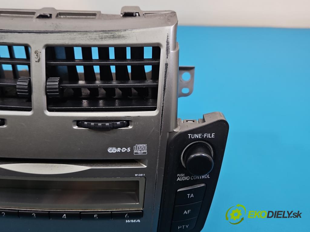 Toyota Yaris II 2005-2011 1.0 vvti 69KM manual 51 kW 998 cm3 3- Radio originál 86120-0D490