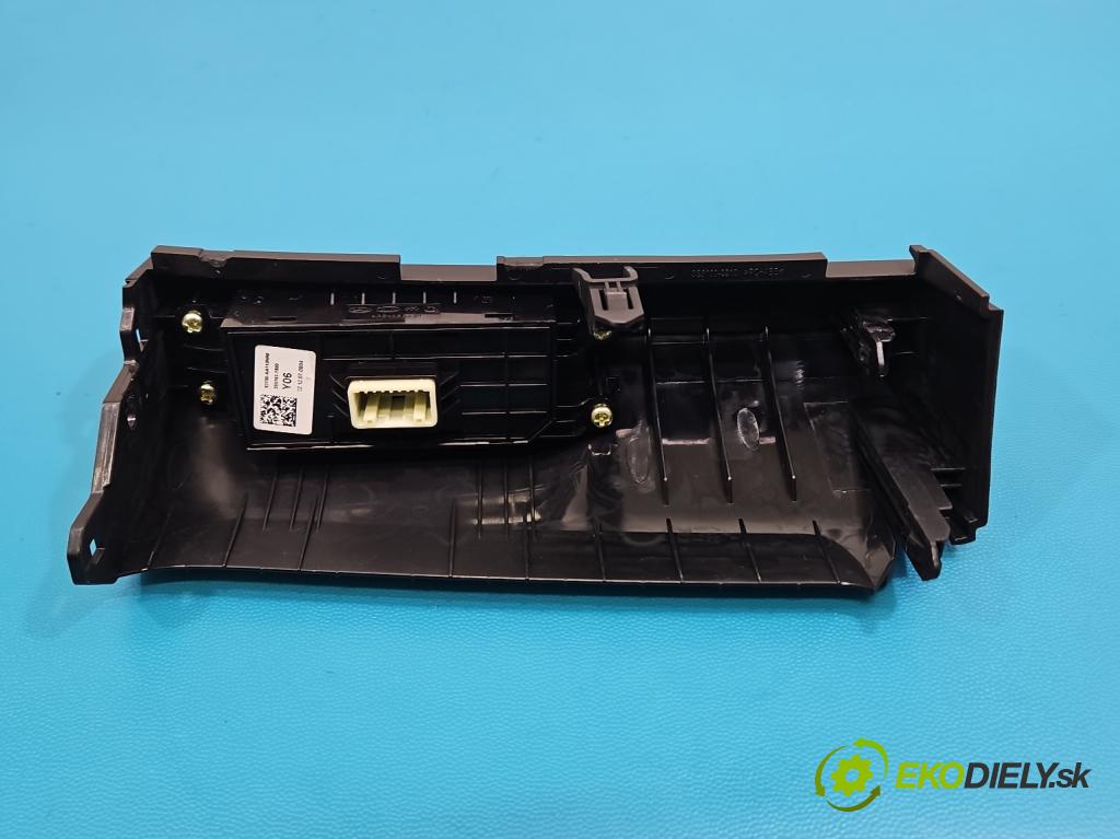 Hyundai Elantra VII 2020- 1.6 16V manual 90.2 kW 1598 cm3 4- prepínač ostatné 93700-AA110