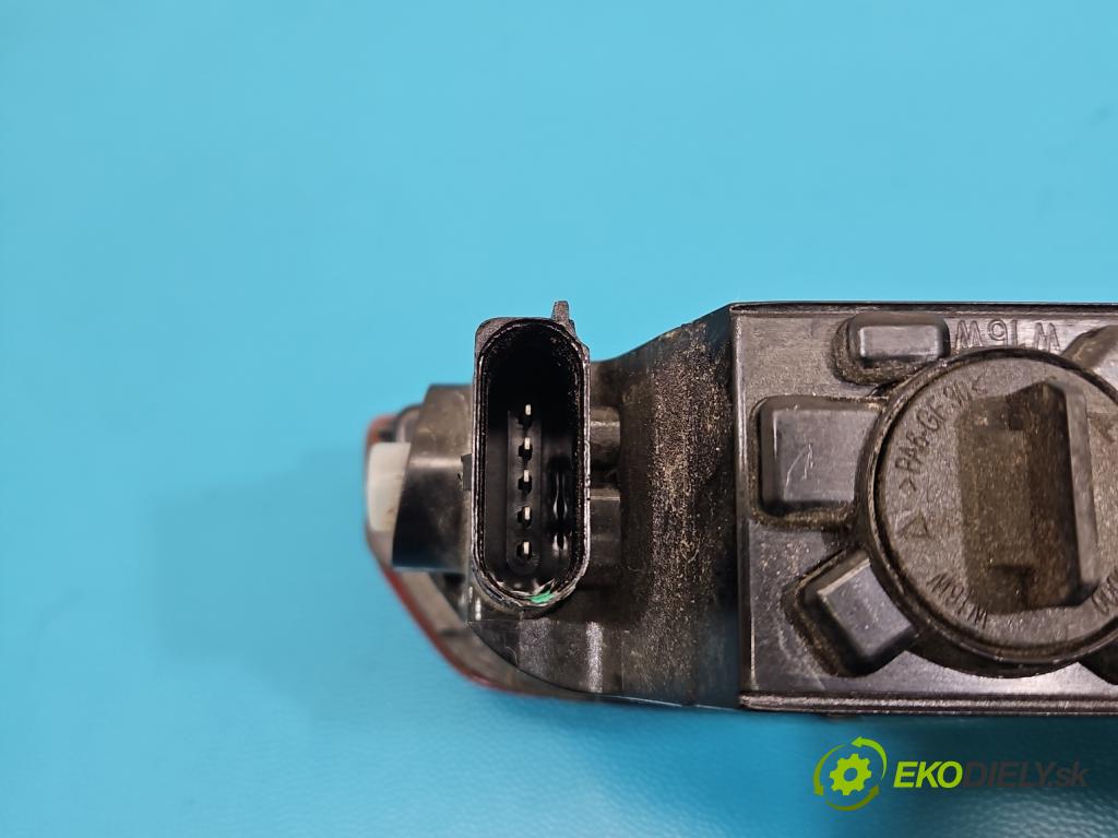 Audi Q7 2015- 3.0 TFSI 333KM: automatic 245 kW 2995 cm3 5- svetlo / reflektor zadné pravé nárazník 4M0945096A